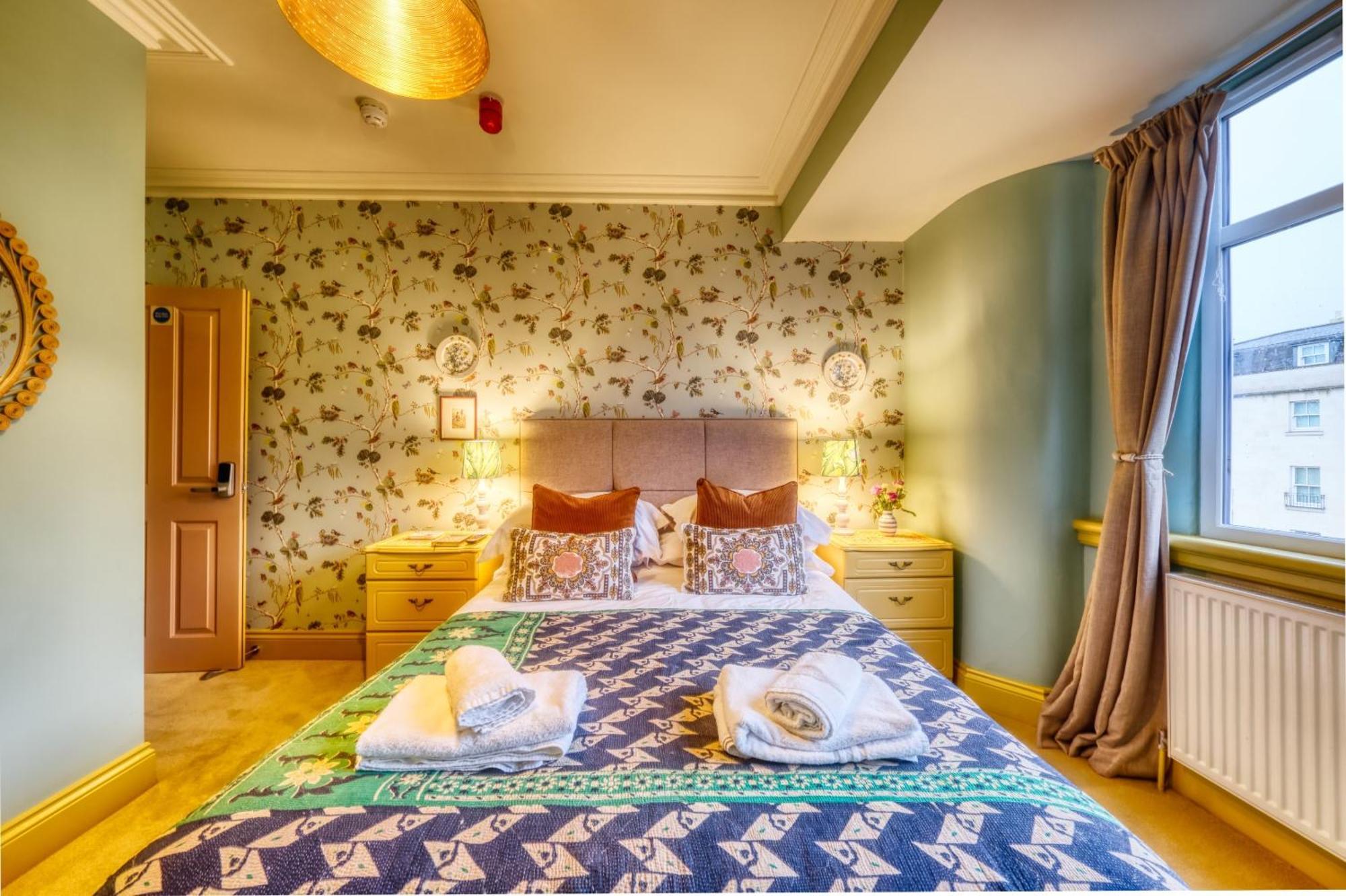 Hotel The Bluebell à Bath Extérieur photo